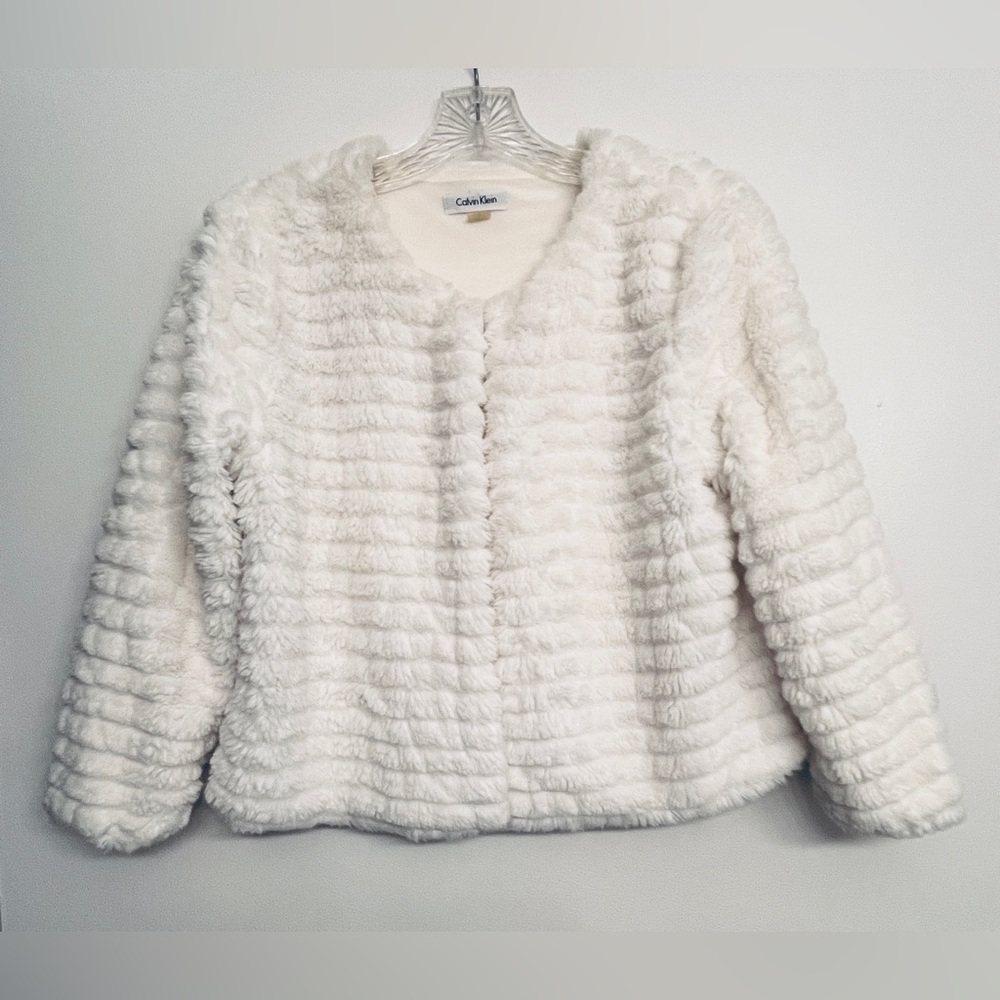 Calvin Klein cropped faux fur coat jacket size  M